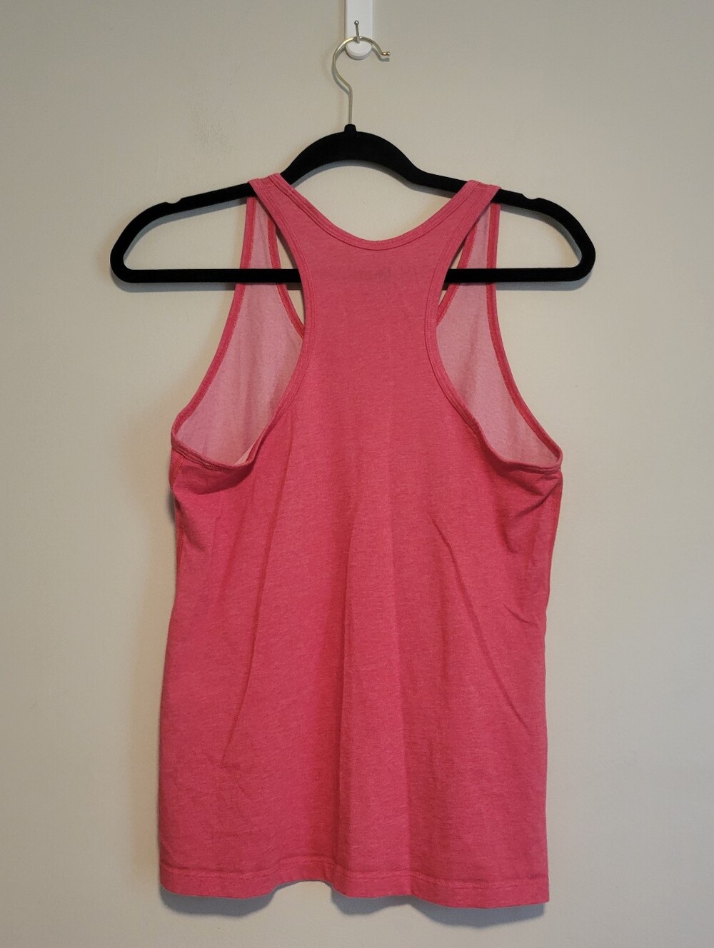 Nike Red Racerback Tank Top Size Medium - Picture 2 of 3